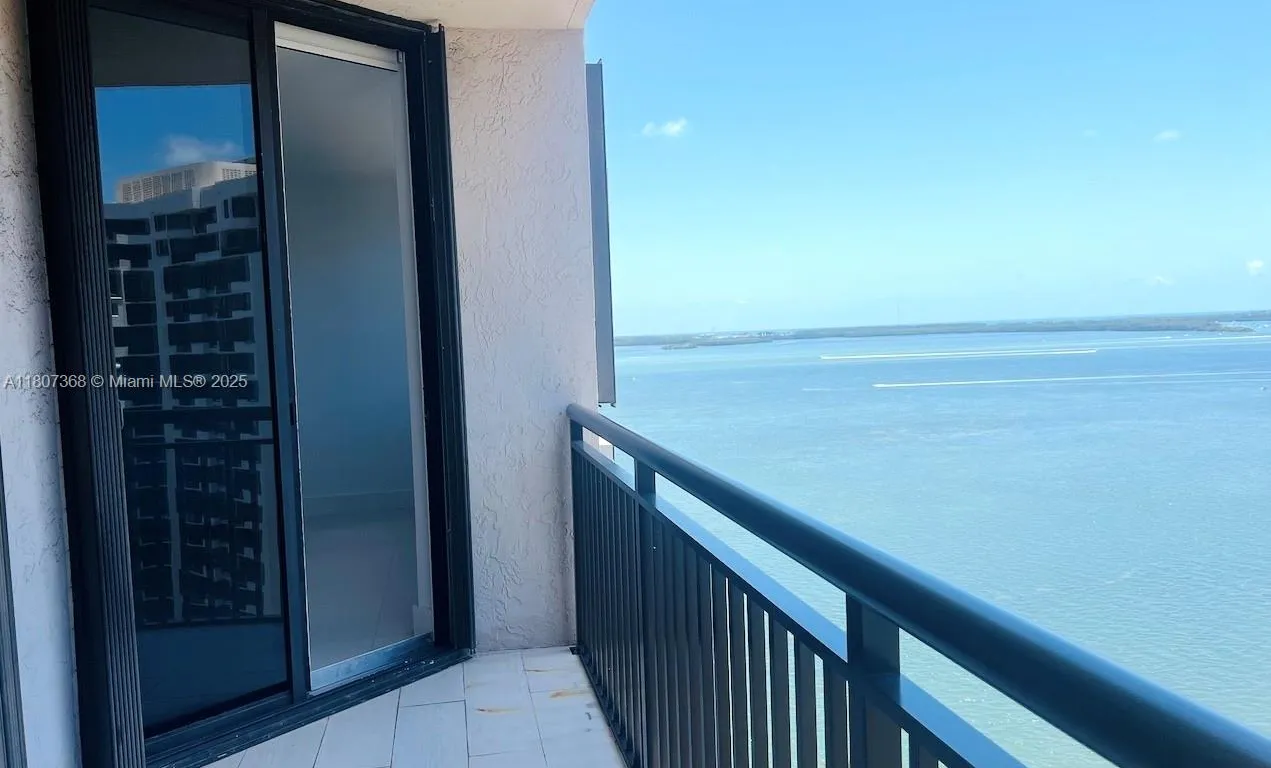 540 Brickell Key Dr # 1817, Miami FL 33131