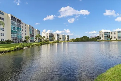 141 SE 3rd Ave # 101, Dania Beach FL 33004