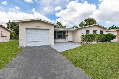 2240 NW 47th Ter, Lauderhill FL 33313