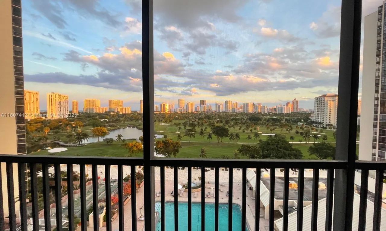 20301 W Country Club Dr # 1226, Aventura FL 33180