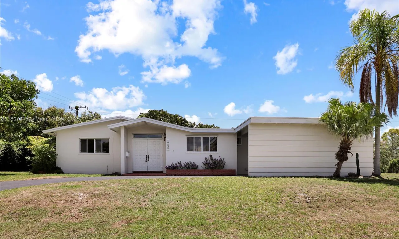 17535 SW 91st Ave, Palmetto Bay FL 33157