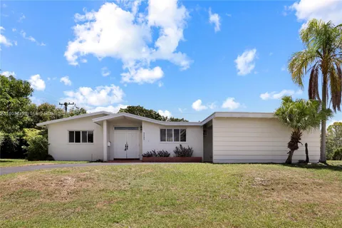 17535 SW 91st Ave, Palmetto Bay FL 33157