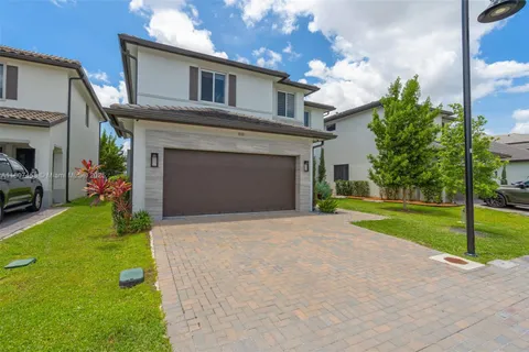 8110 NW 46th Ter, Doral FL 33166
