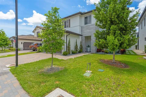 8110 NW 46th Ter, Doral FL 33166