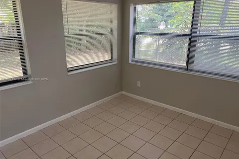 2391 NW 63rd Ter, Sunrise FL 33313