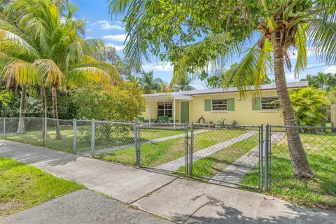 11742 SW 187th Ter, Miami FL 33177