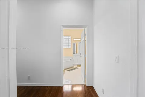 4294 Diamond Ter, Weston FL 33331