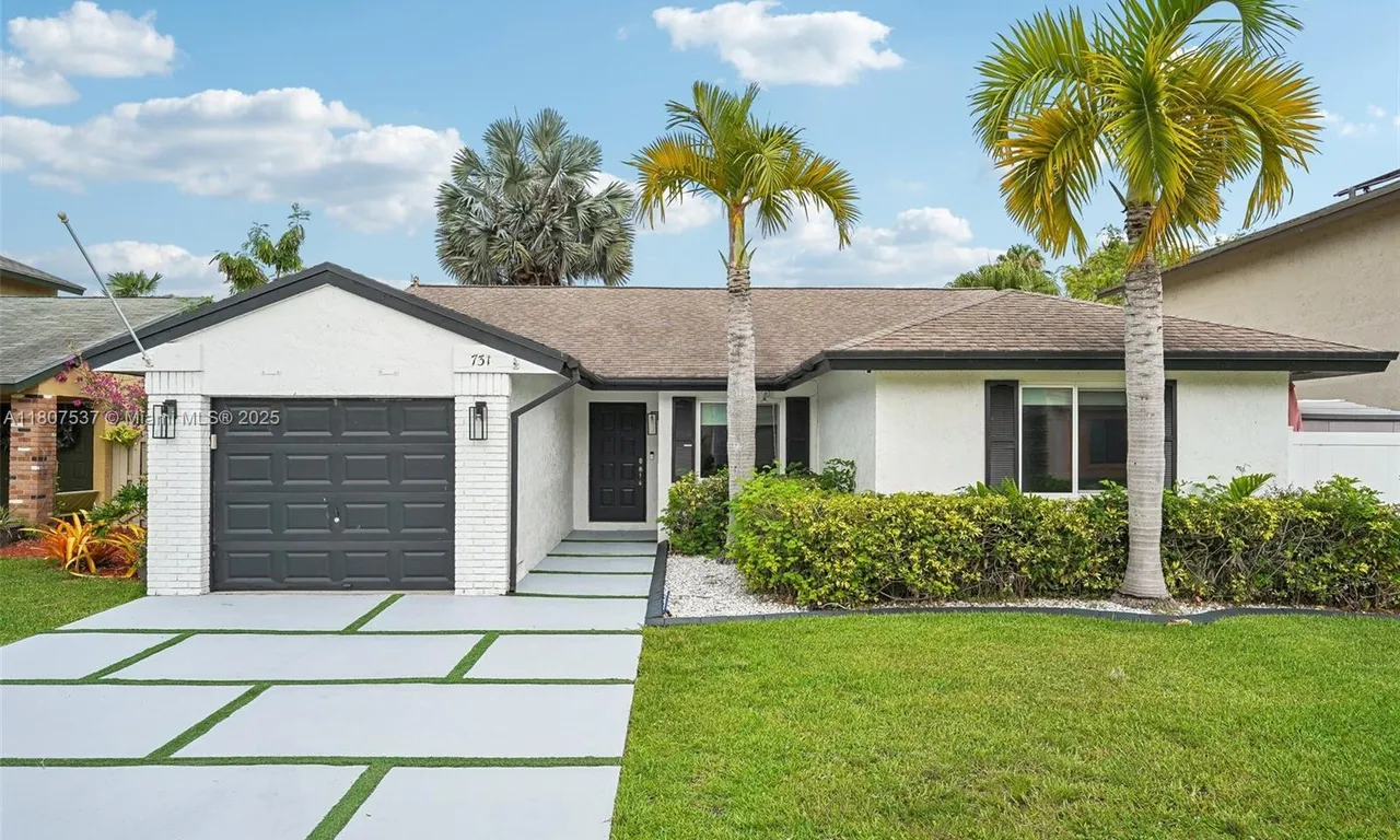 731 Briarwood Ter, Davie FL 33325