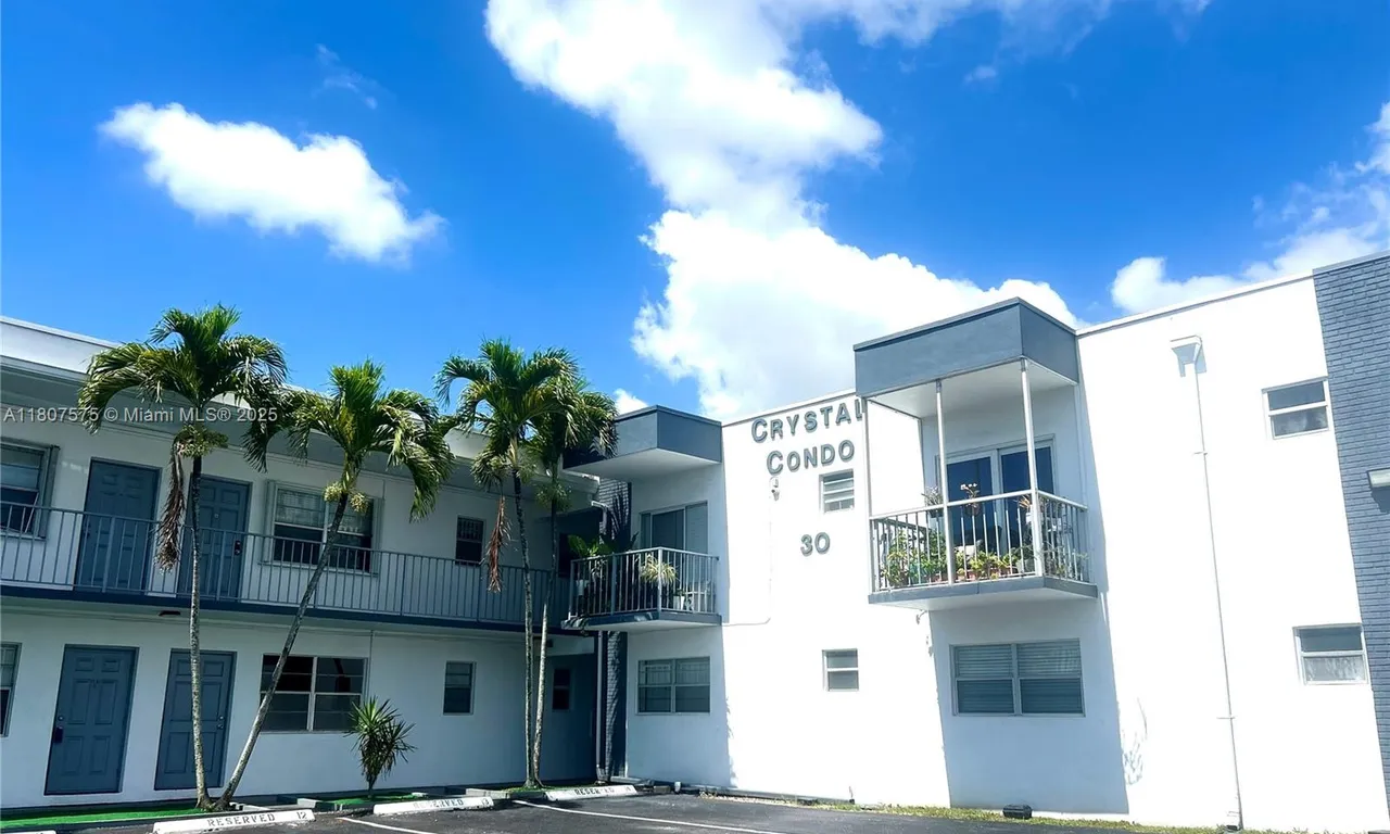 30 SE 4th Ave # 210, Hallandale Beach FL 33009
