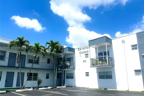 30 SE 4th Ave # 210, Hallandale Beach FL 33009
