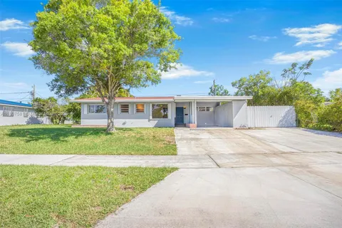 9710 Haitian Dr, Cutler Bay FL 33189