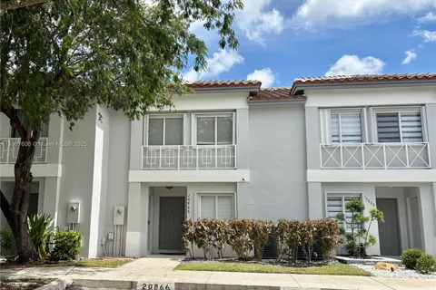 20866 NW 3rd Ln, Pembroke Pines FL 33029
