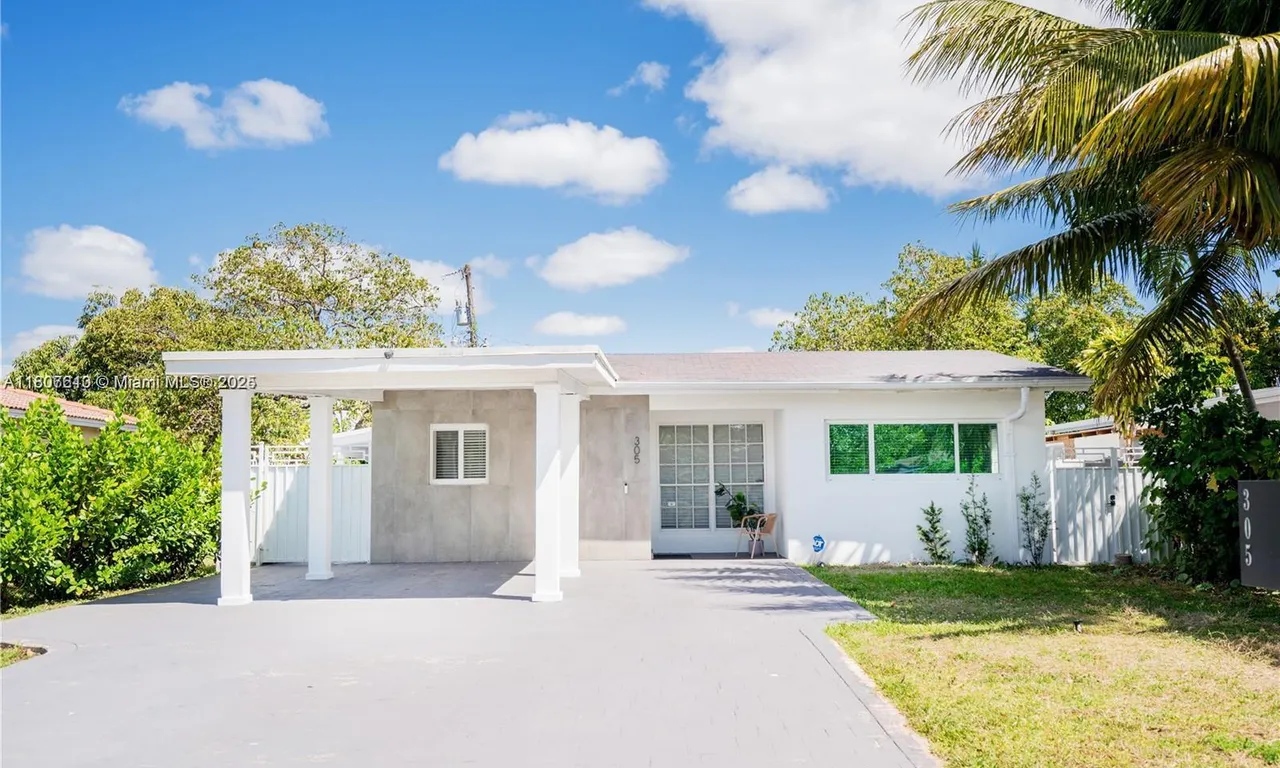 305 NW 122nd St # 305, North Miami FL 33168