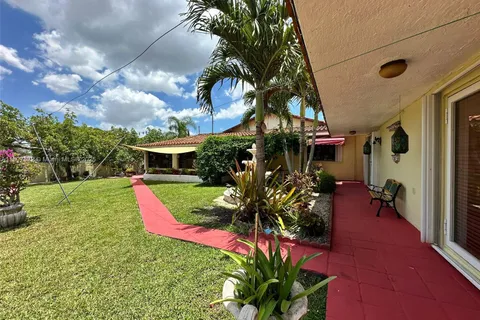 7170 SW 17th Ter, Miami FL 33155
