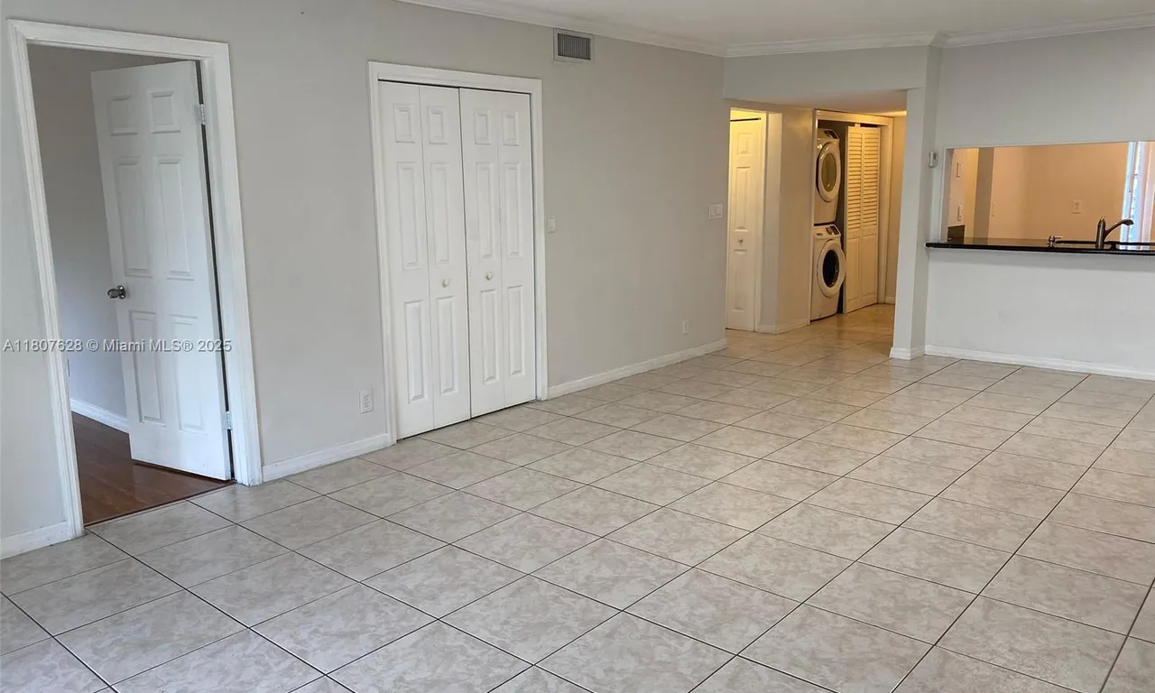 4291 NW 9th Ave # 202, Deerfield Beach FL 33064