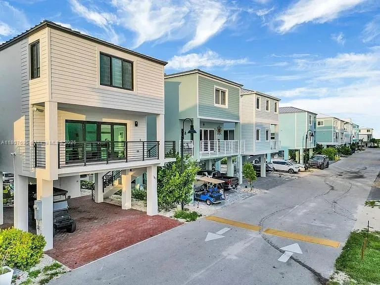 94825 Overseas, Key Largo FL 33037