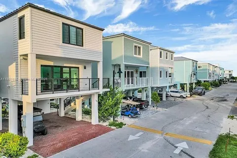 94825 Overseas, Key Largo FL 33037