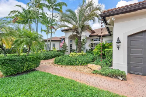 14933 SW 33rd St, Davie FL 33331