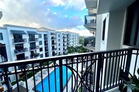 301 Altara Ave # 810, Coral Gables FL 33146