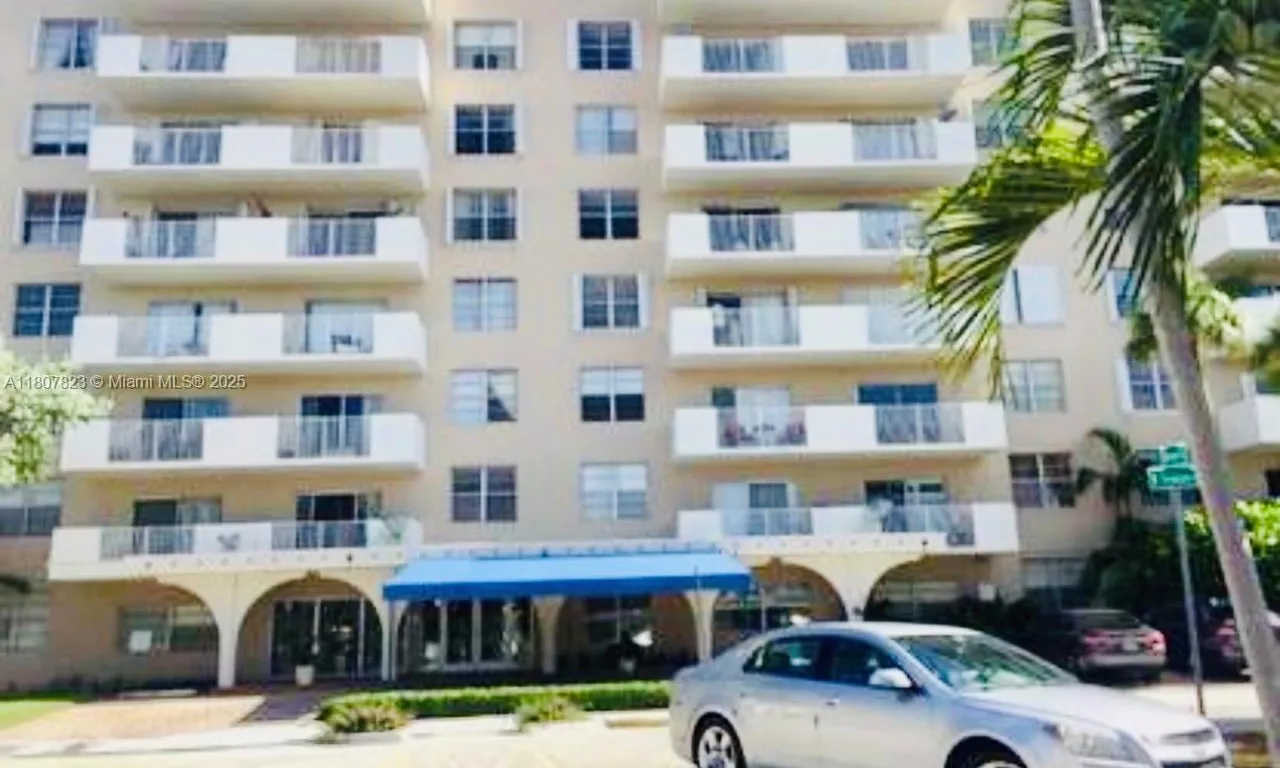 1455 N Treasure Dr # 4M, North Bay Village FL 33141