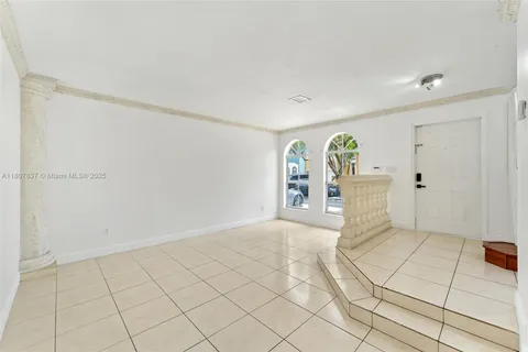 10819 NW 51st Ln, Doral FL 33178