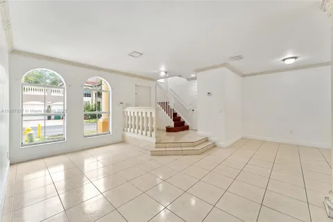 10819 NW 51st Ln, Doral FL 33178