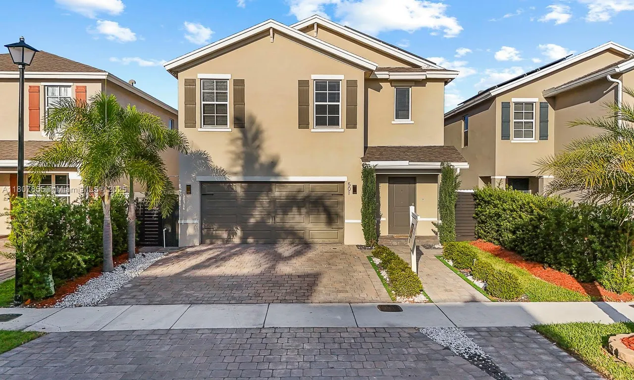 501 NE 6th Ct, Florida City FL 33034