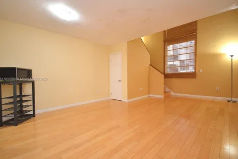 335 Navarre Ave # 5, Coral Gables FL 33134