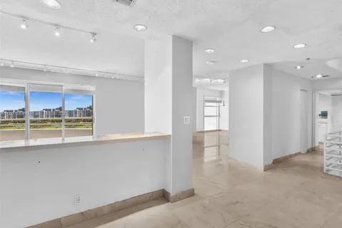 20355 NE 34th Ct # 2726, Aventura FL 33180