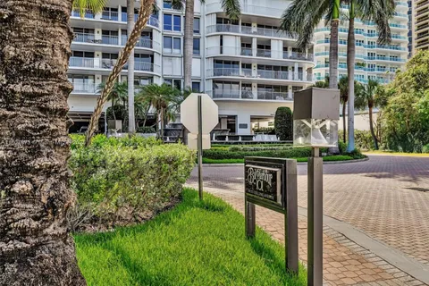 10155 Collins Ave # 408, Bal Harbour FL 33154