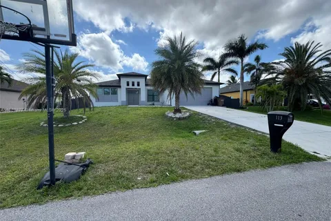 113 NW 38th Pl, Cape Coral FL 33993