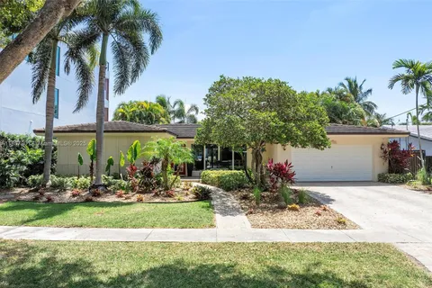13105 Coronado Dr, North Miami FL 33181