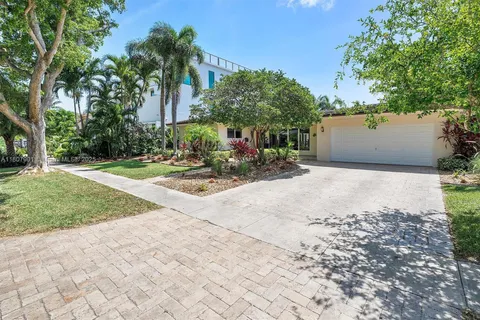 13105 Coronado Dr, North Miami FL 33181