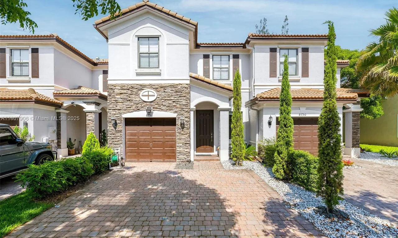 8780 NW 116th Path, Doral FL 33178