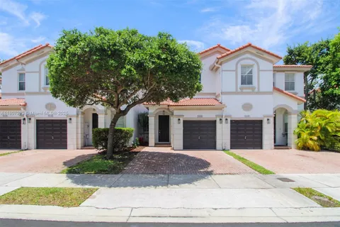 8144 NW 107th Path, Doral FL 33178