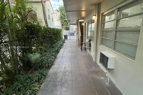 921 Meridian Ave # 10, Miami Beach FL 33139