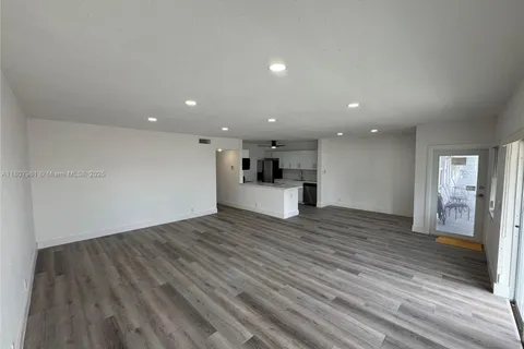 630 Layne Blvd # 211, Hallandale Beach FL 33009