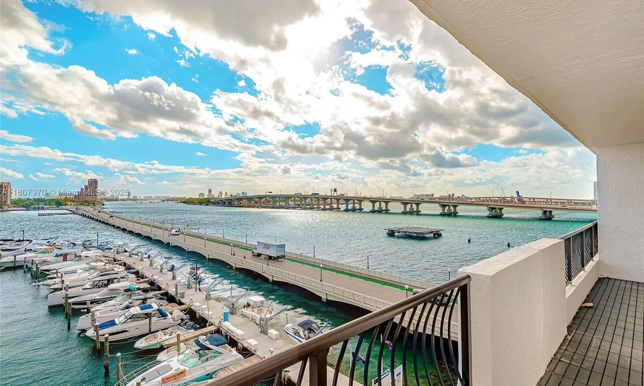 555 NE 15th St # 603, Miami FL 33132