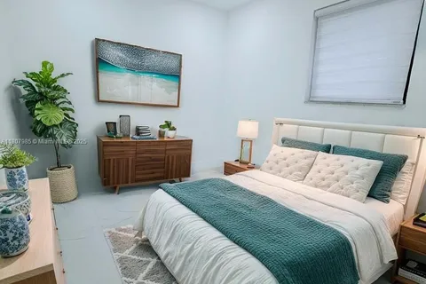 1440 N 71st Ave # 2, Hollywood FL 33024