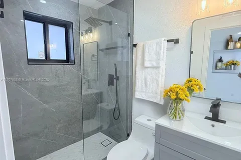 1440 N 71st Ave # 2, Hollywood FL 33024