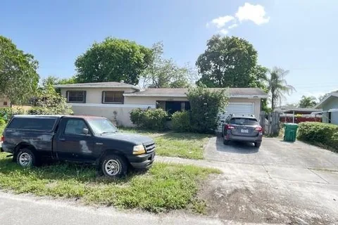 18900 NW 11th Ave, Miami Gardens FL 33169