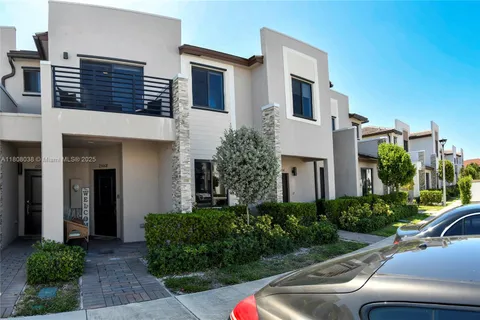 21068 NE 8th Ave, Miami FL 33179