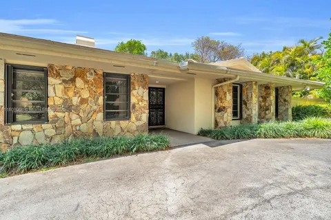 5990 SW 135th Ter, Pinecrest FL 33156