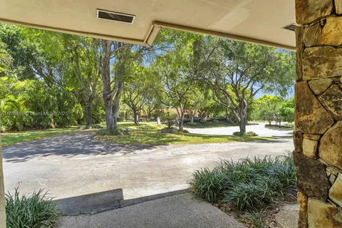 5990 SW 135th Ter, Pinecrest FL 33156