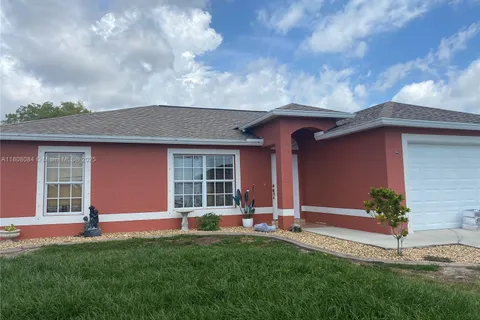1011 1011 NW 12th AVE, Cape Coral FL 33993