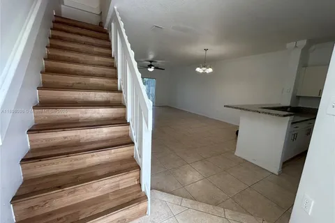 20423 NW 15th Ave # 7, Miami Gardens FL 33169