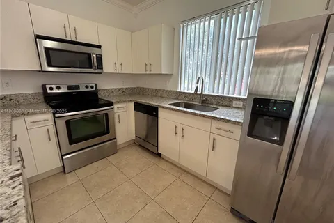 20423 NW 15th Ave # 7, Miami Gardens FL 33169