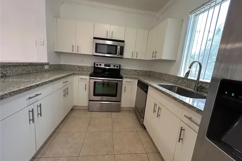 20423 NW 15th Ave # 7, Miami Gardens FL 33169