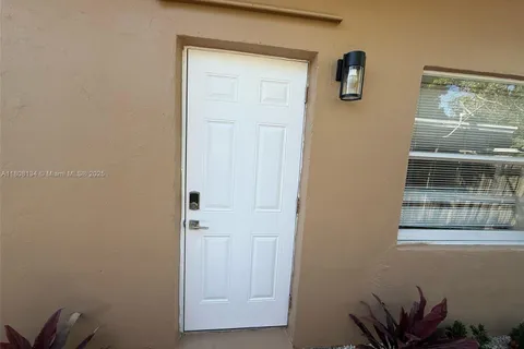 1025 NW 3rd Ave, Fort Lauderdale FL 33311