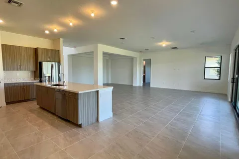 12535 N Parkland Bay Trl, Parkland FL 33076